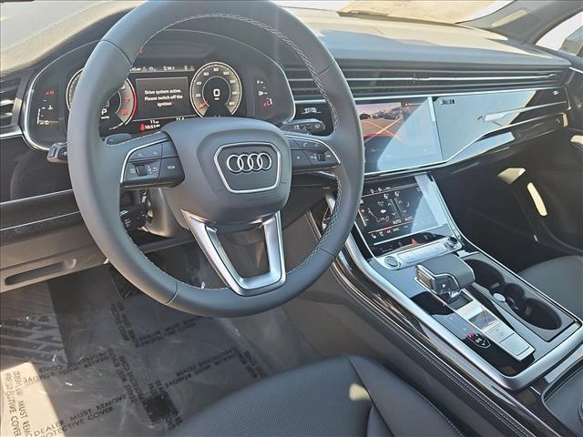 new 2025 Audi Q7 car, priced at $70,760