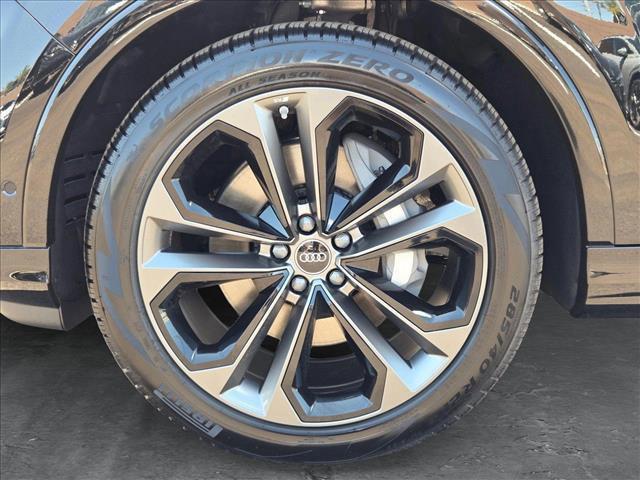 new 2025 Audi Q7 car, priced at $71,185
