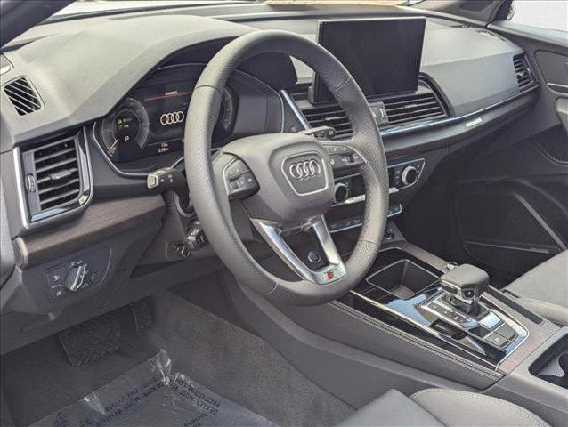 new 2025 Audi Q5 car, priced at $69,160