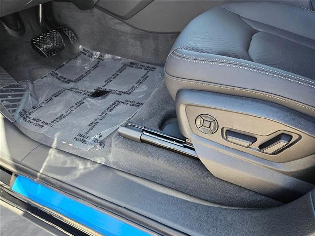 new 2025 Audi Q7 car, priced at $75,485