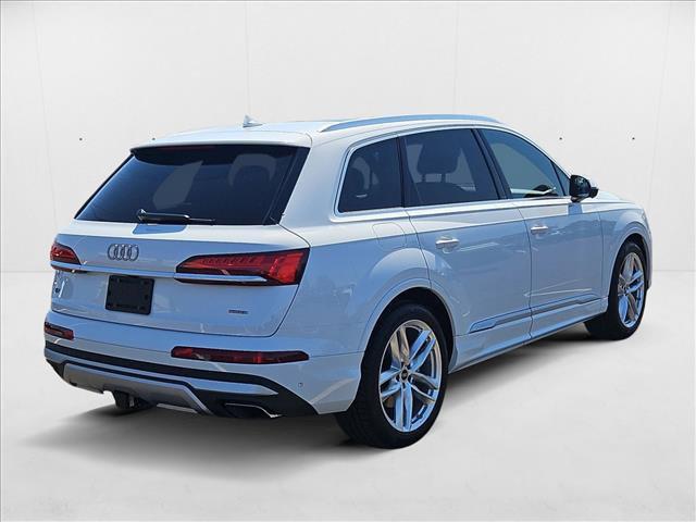 new 2025 Audi Q7 car, priced at $70,800