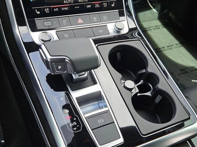 new 2025 Audi Q7 car, priced at $75,635