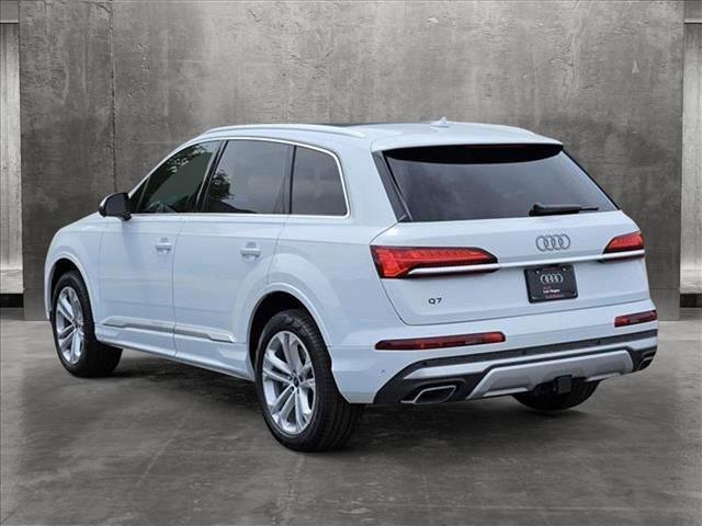 new 2025 Audi Q7 car, priced at $72,935