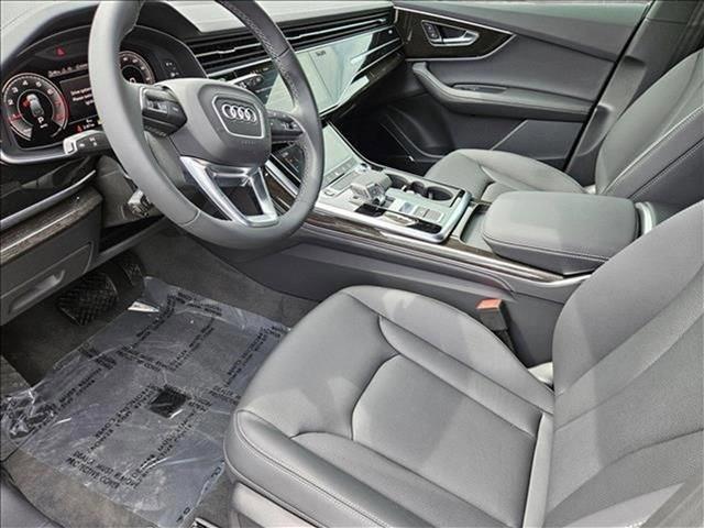 new 2025 Audi Q7 car, priced at $71,935