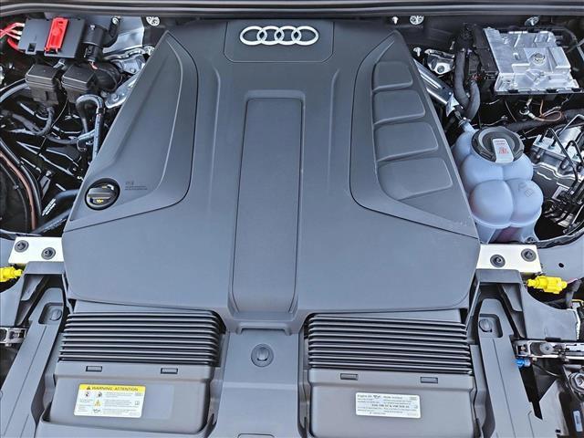 new 2025 Audi Q7 car, priced at $71,470
