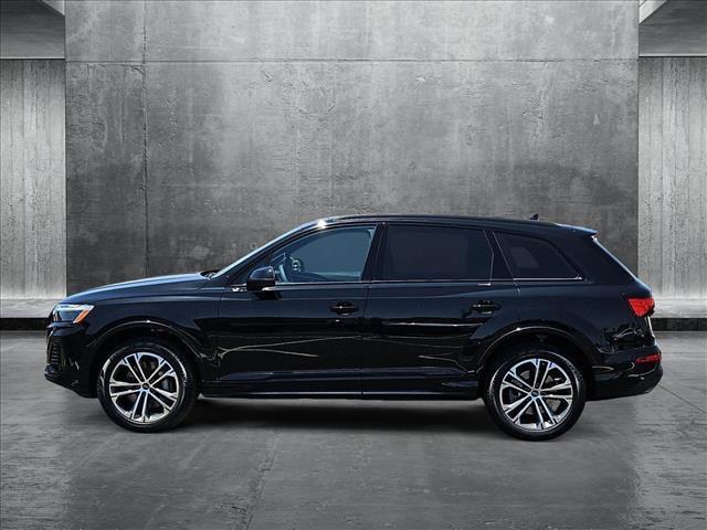 new 2025 Audi Q7 car, priced at $71,470