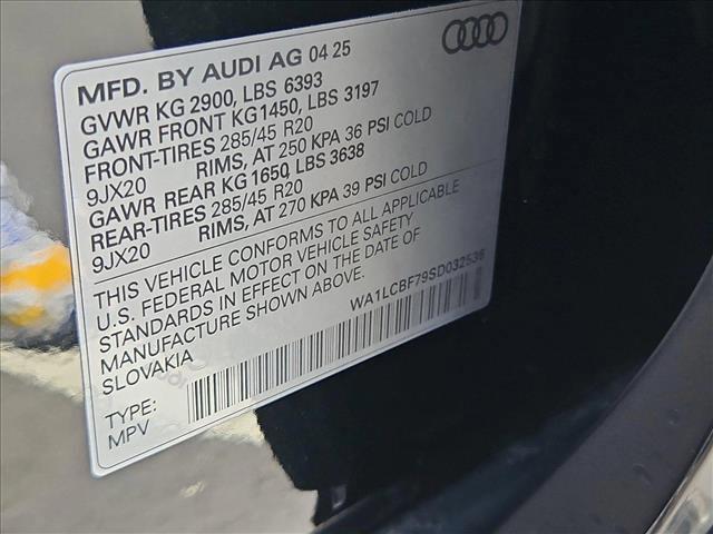 new 2025 Audi Q7 car, priced at $71,470