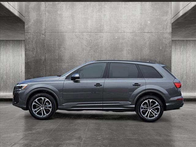 new 2025 Audi Q7 car, priced at $70,085