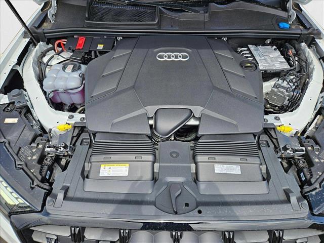 new 2025 Audi Q7 car, priced at $78,760