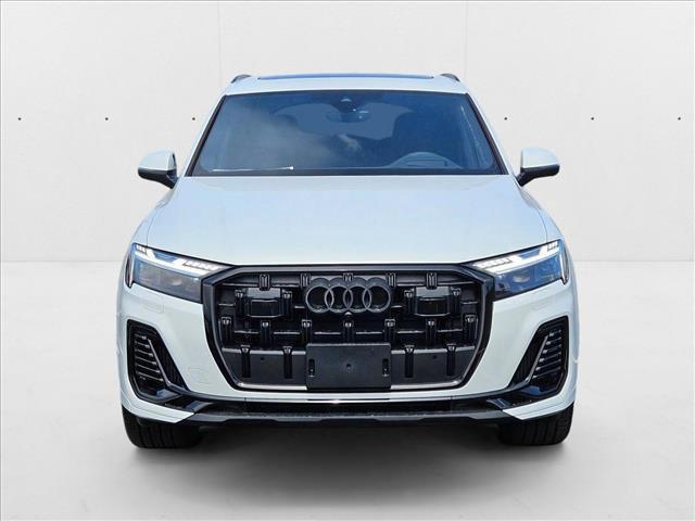new 2025 Audi Q7 car, priced at $78,760