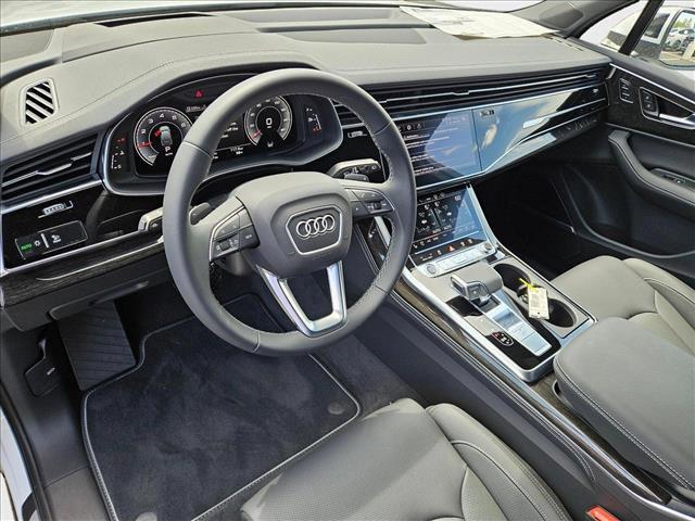 new 2025 Audi Q7 car, priced at $78,760