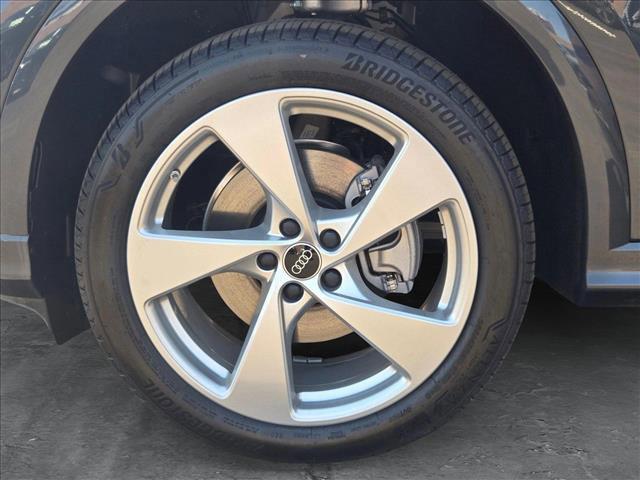new 2025 Audi Q5 car, priced at $60,960