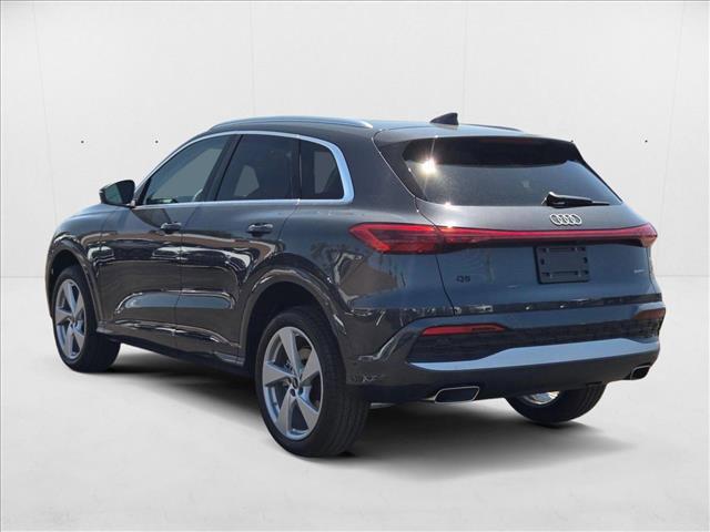 new 2025 Audi Q5 car, priced at $60,960