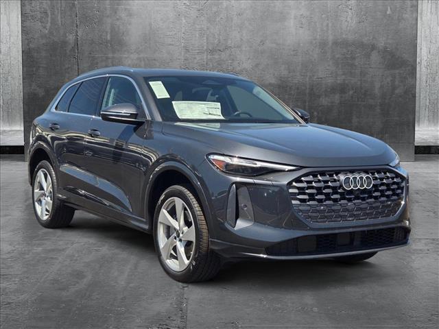 new 2025 Audi Q5 car, priced at $60,960