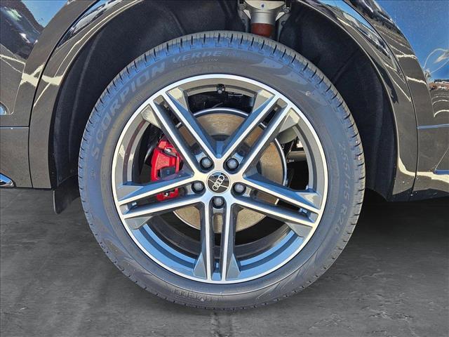 new 2025 Audi Q5 car, priced at $69,385