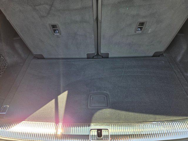 used 2025 Audi Q7 car, priced at $57,999