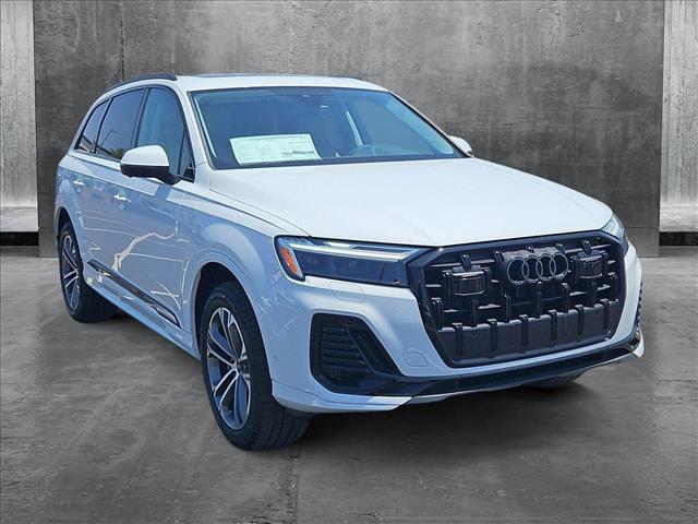 new 2025 Audi Q7 car, priced at $71,470