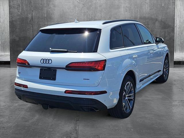 new 2025 Audi Q7 car, priced at $71,470