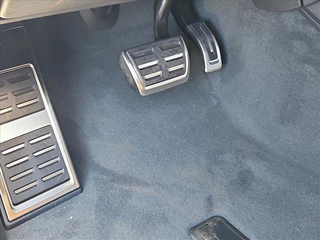 new 2025 Audi RS Q8 car, priced at $136,656