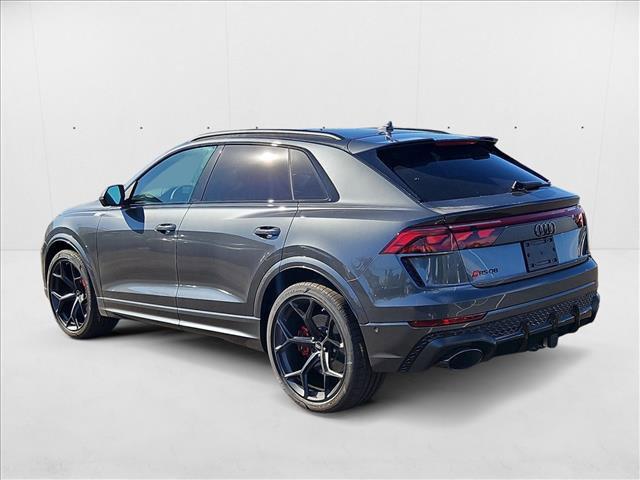 new 2025 Audi RS Q8 car