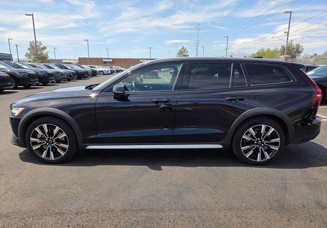 used 2020 Volvo V60 Cross Country car, priced at $26,999