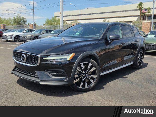 used 2020 Volvo V60 Cross Country car, priced at $26,999