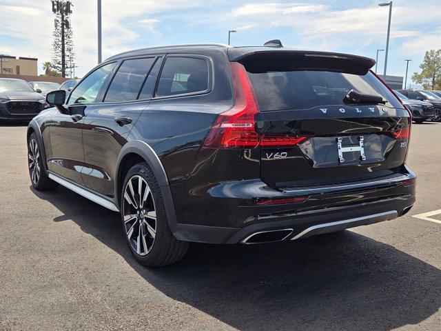 used 2020 Volvo V60 Cross Country car, priced at $26,999