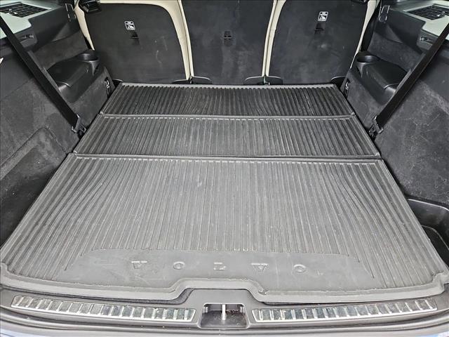 used 2022 Volvo XC90 Recharge Plug-In Hybrid car, priced at $37,999