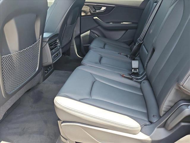 new 2025 Audi Q7 car, priced at $69,170