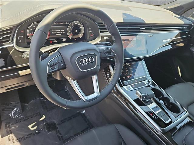 new 2025 Audi Q7 car, priced at $69,170