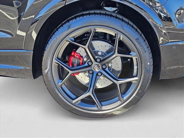 new 2025 Audi RS Q8 car