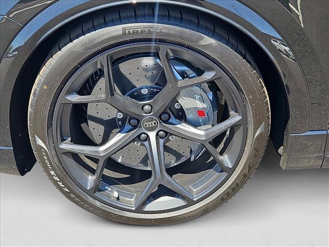 new 2025 Audi RS Q8 car