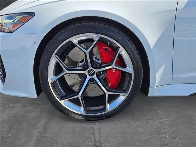 new 2025 Audi RS 6 Avant car
