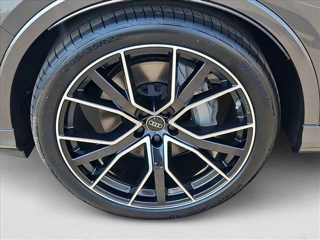 new 2025 Audi Q7 car, priced at $80,715