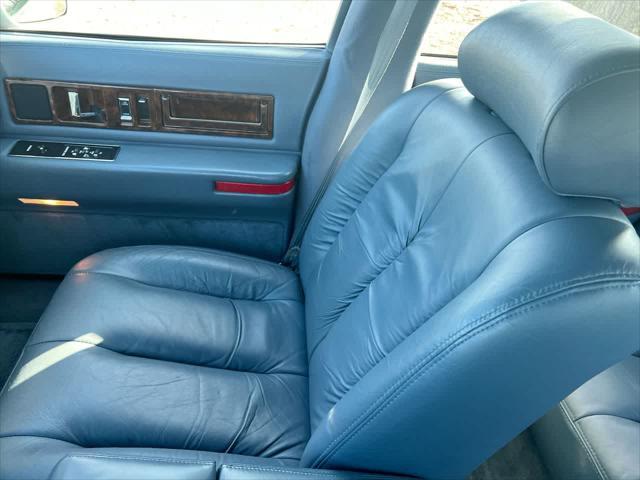 used 1994 Cadillac Fleetwood car, priced at $9,995