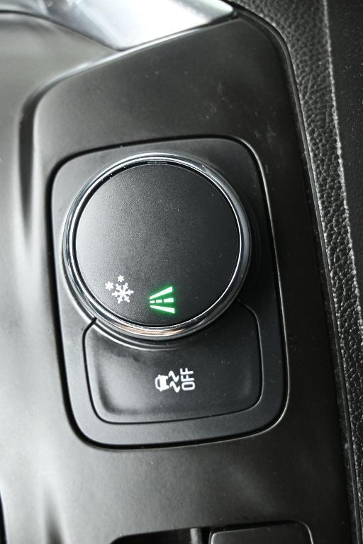 used 2020 Chevrolet Traverse car, priced at $21,779