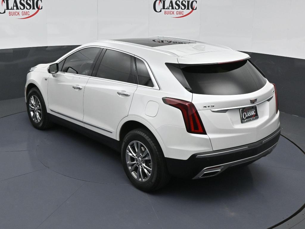 used 2021 Cadillac XT5 car, priced at $28,498