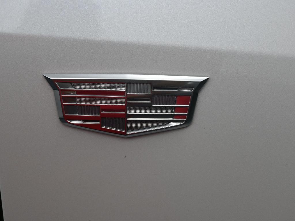 used 2021 Cadillac XT5 car, priced at $28,498