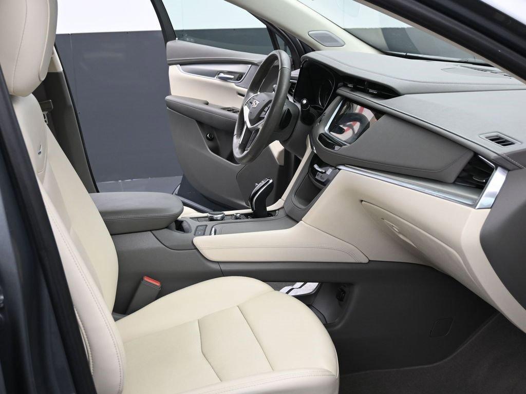 used 2022 Cadillac XT5 car, priced at $30,698