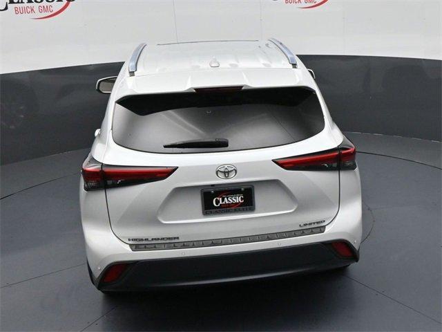 used 2022 Toyota Highlander car, priced at $33,888