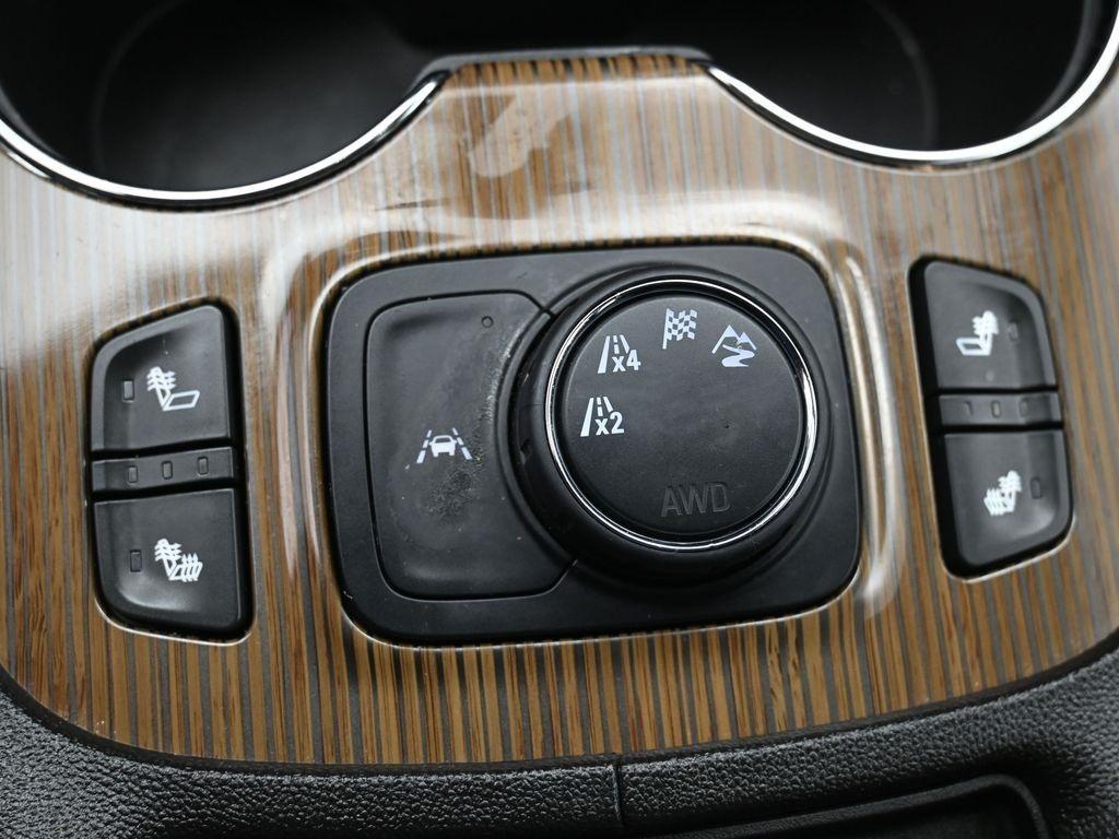 used 2023 GMC Acadia car, priced at $31,604