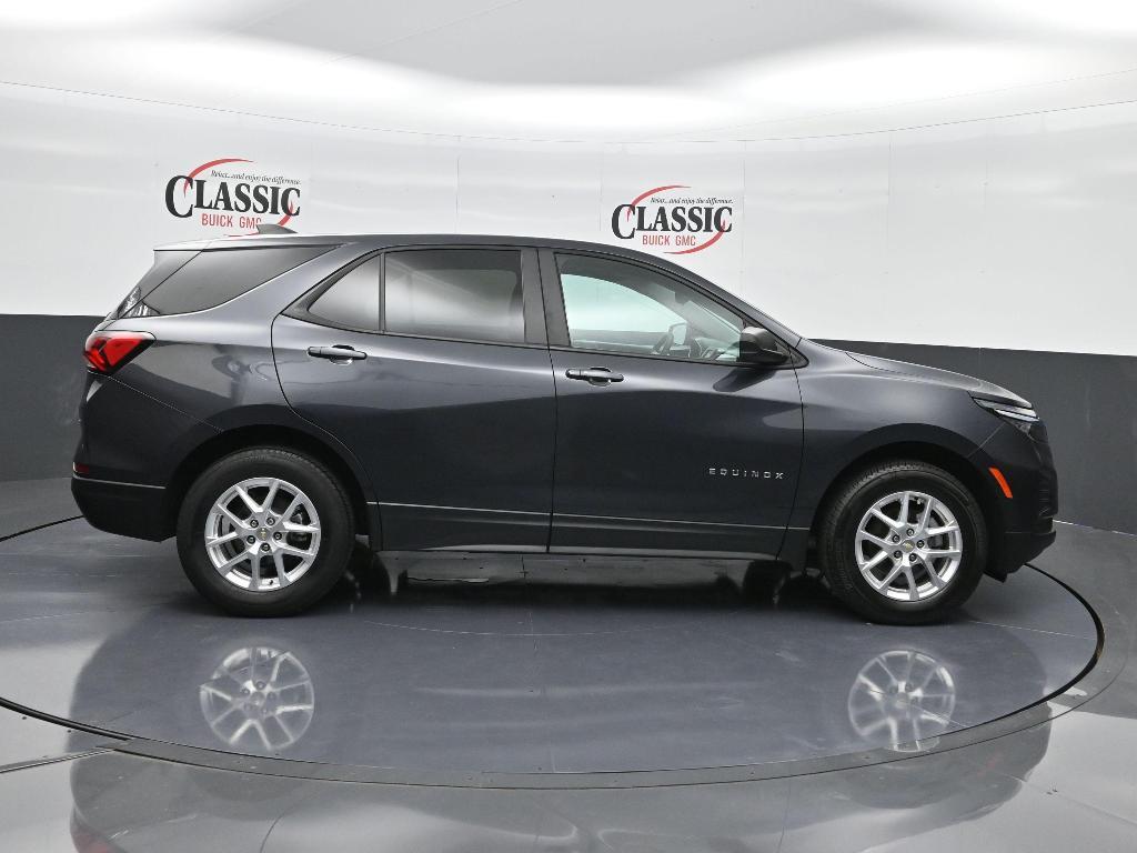 used 2022 Chevrolet Equinox car, priced at $19,498