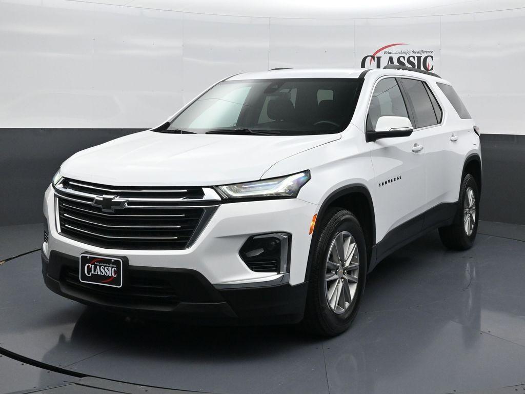 used 2023 Chevrolet Traverse car, priced at $30,876