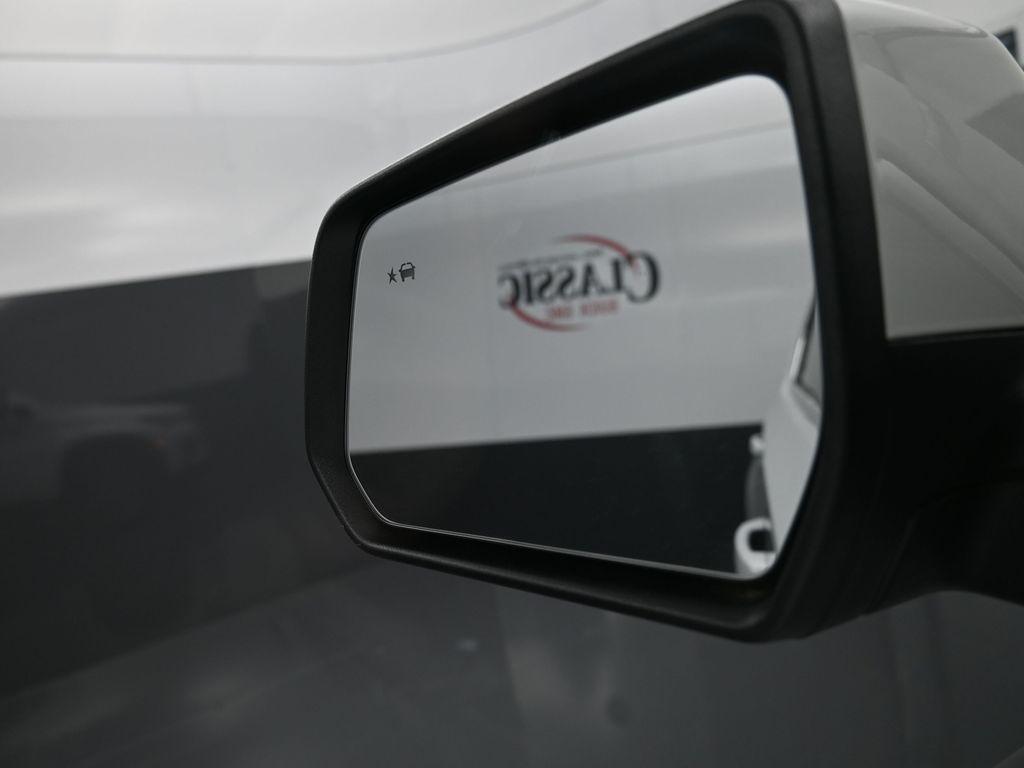 used 2023 Chevrolet Traverse car, priced at $30,876
