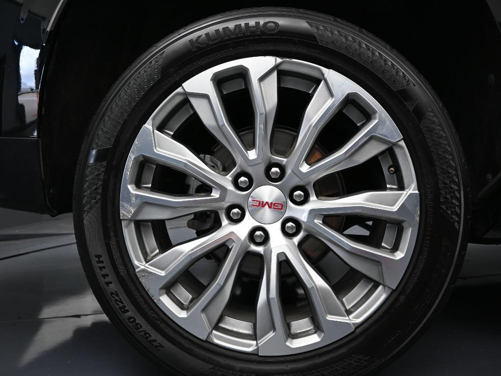 used 2023 GMC Yukon car, priced at $51,798