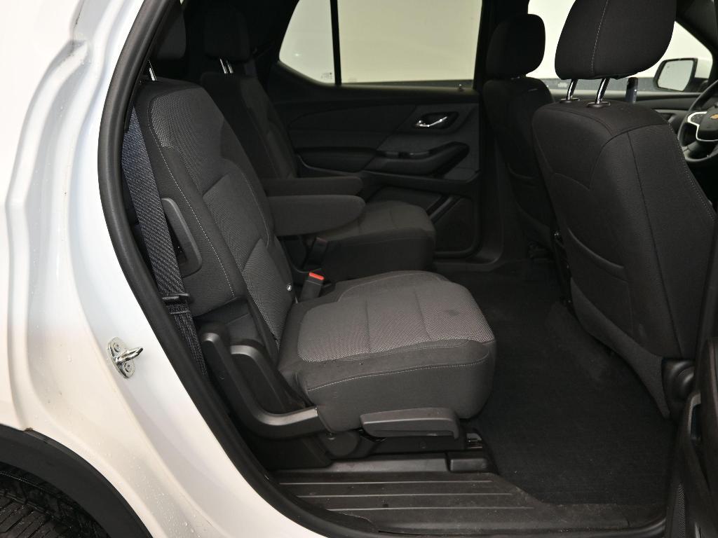 used 2023 Chevrolet Traverse car, priced at $33,130