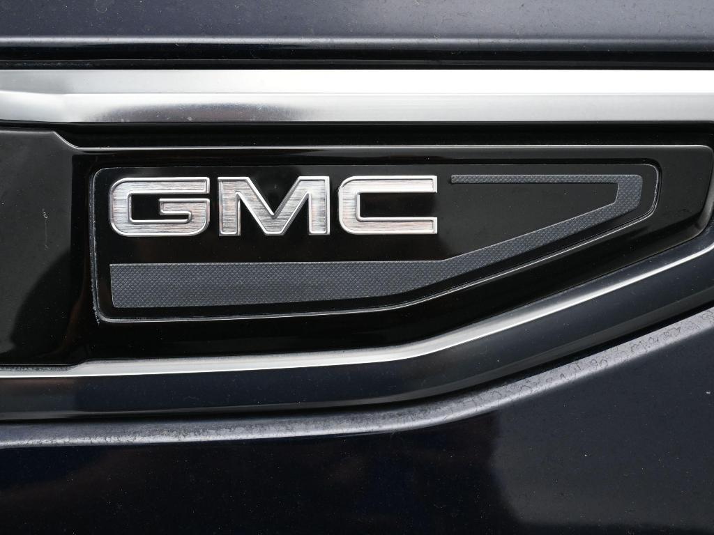 used 2021 GMC Yukon XL car, priced at $48,497