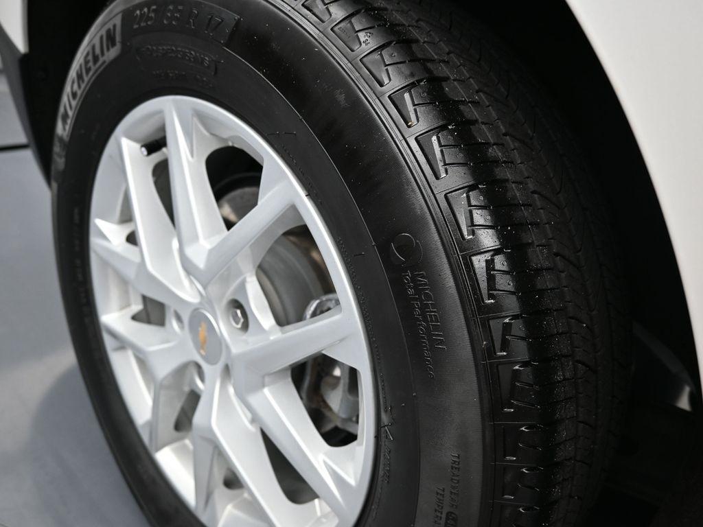 used 2023 Chevrolet Equinox car, priced at $22,997