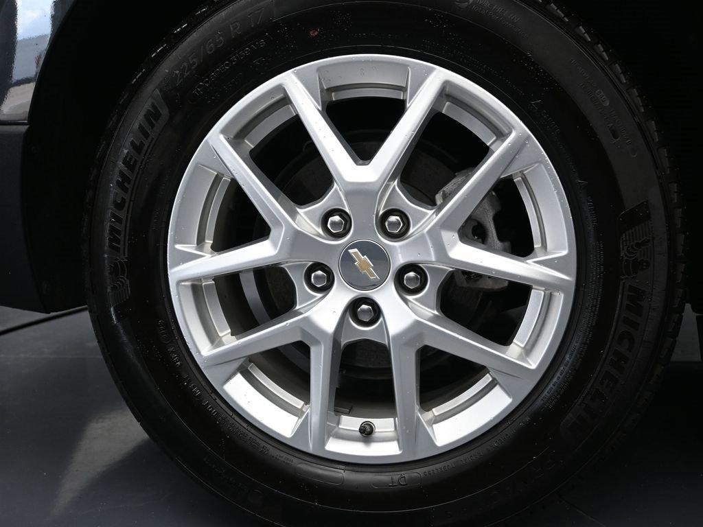 used 2022 Chevrolet Equinox car, priced at $19,588
