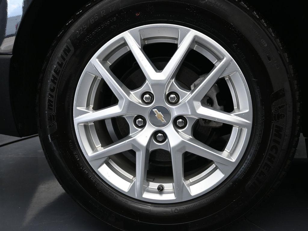 used 2022 Chevrolet Equinox car, priced at $19,898